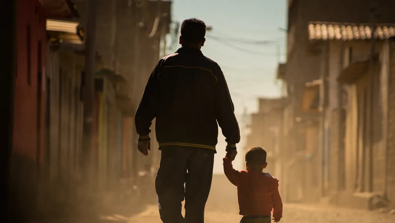 Enfants souriants — témoignage d'espoir et de résilience