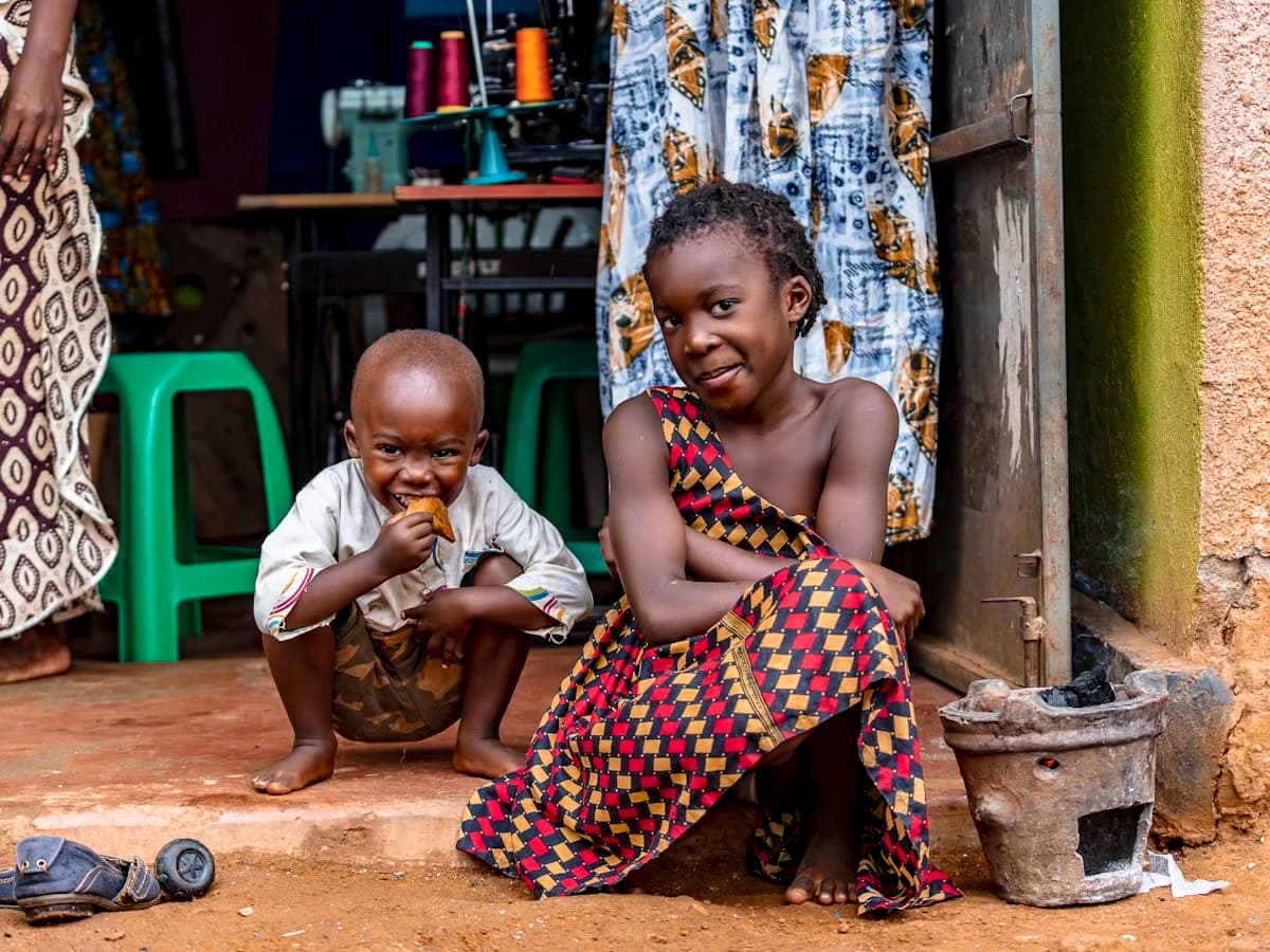Enfants souriants au Cameroun