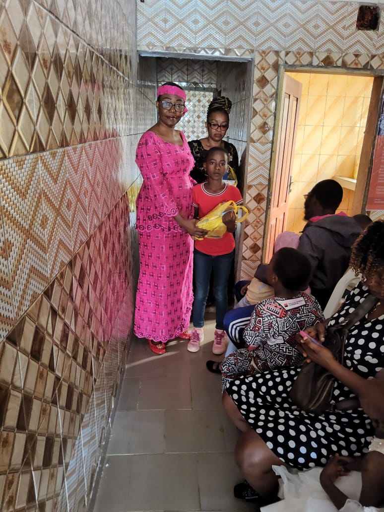 Distribution de matériel scolaire