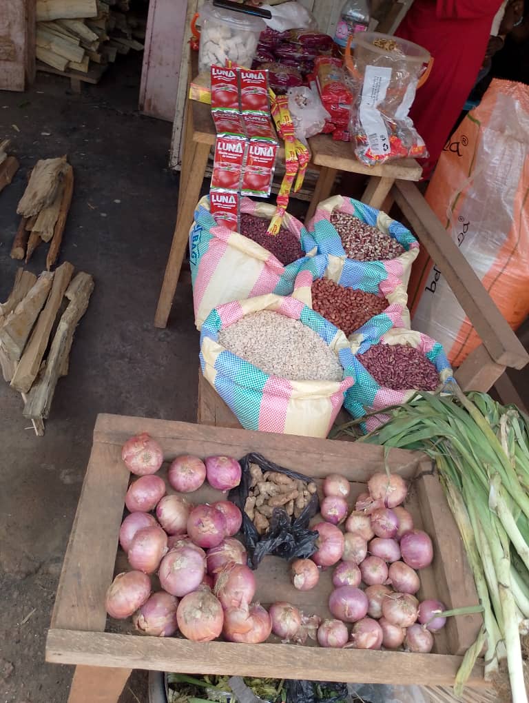 Empowerment market stand